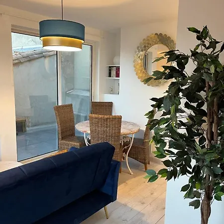 Rooftop Standing Place Carnot * Carcassone